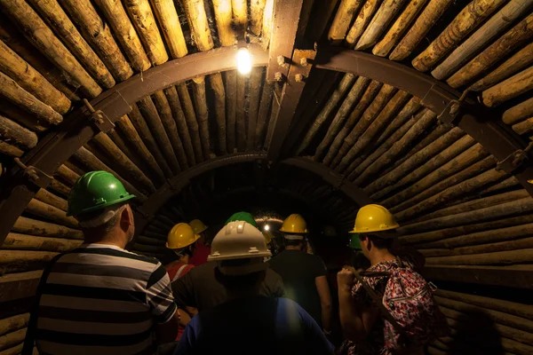 Dark eerie mining tunnel — Stock Photo, Image