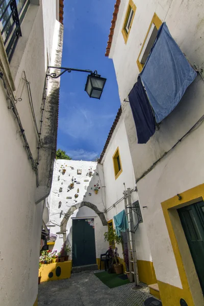 Calle típica de los pueblos de la región del Alentejo — Foto de Stock