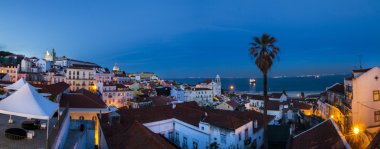 Alfama bölgesinin Lizbon, Portekiz Santa Luzia açısından