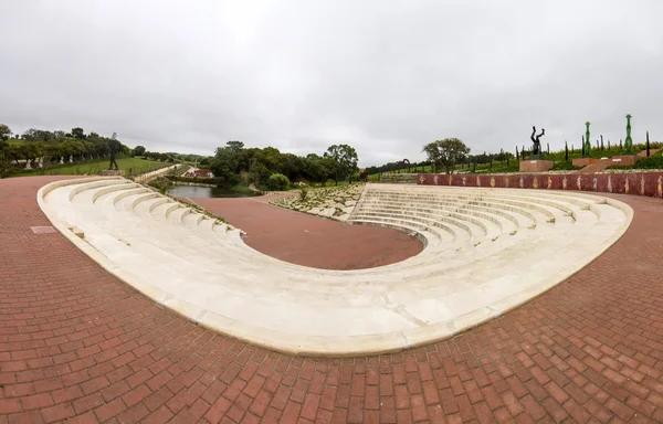 Mooie Boeddha Eden park, gelegen in Bombarral — Stockfoto