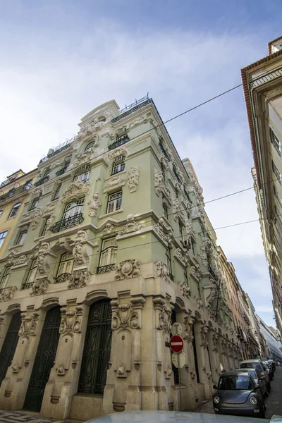 Типичная архитектура зданий Лиссабона — стоковое фото