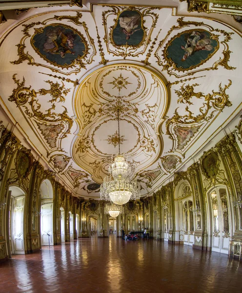 Vue sur les chambres décorées étonnantes — Photo