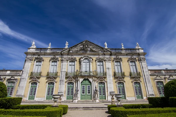 View of the the beautiful National Palace of Queluz — Stock Photo, Image