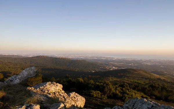 Sintra bölgenin, Santuario da Peninha en yüksek bakış açısı — Stok fotoğraf