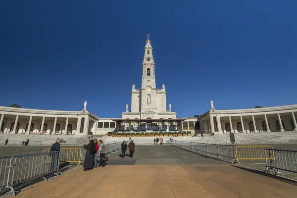 Beroemde Heilige plaza van Fatima, Portugal — Stockfoto