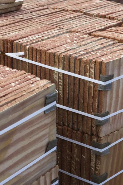 Pile de production traditionnelle de briques de boue — Photo