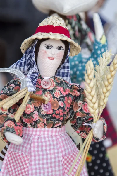 Krásný ručně řemeslně lidové panenky portugalské kultury — Stock fotografie