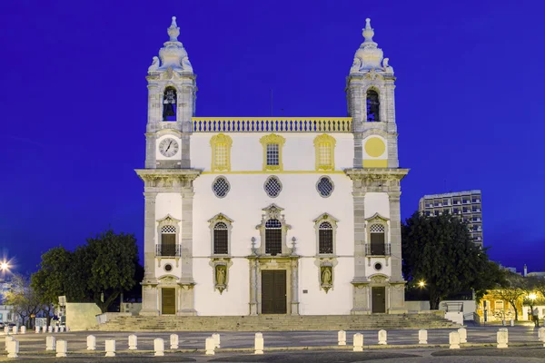 Carmo Church, nachází v Faro, Portugalsko. — Stock fotografie