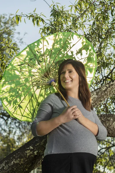 Esperando embarazo femenino —  Fotos de Stock