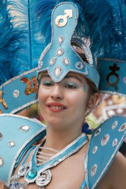 Renkli karnaval (Carnaval) geçit