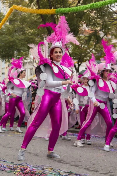 Desfile de carnaval colorido (carnaval) — Foto de Stock