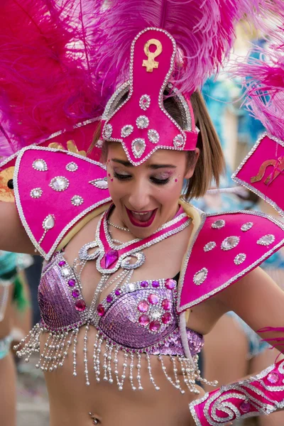 カラフルなカーニバル (カーニバル) のパレード — ストック写真