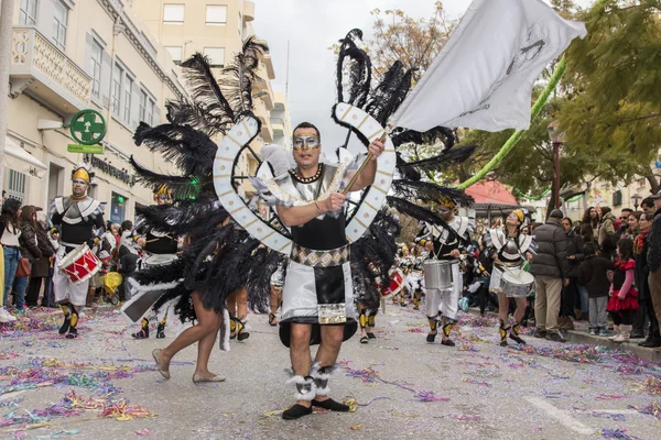 Renkli karnaval (Carnaval) geçit