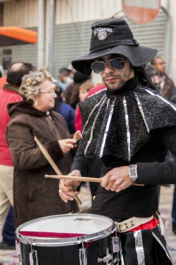 Renkli karnaval (Carnaval) geçit