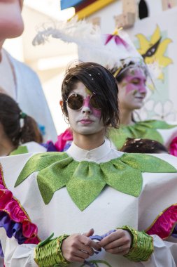 Renkli karnaval (Carnaval) geçit