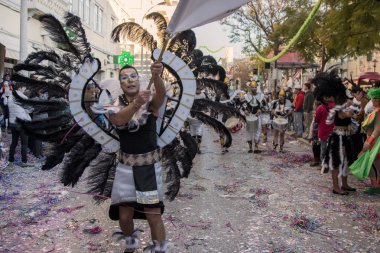 Renkli karnaval (Carnaval) geçit