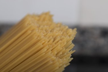 demet-in pişmemiş makarna