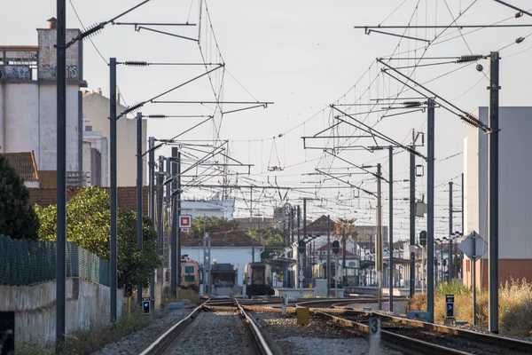 Trein tracks op de stad van Faro — Stockfoto