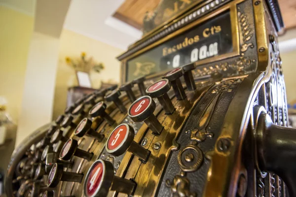 Πορτογαλική vintage ταμειακή μηχανή — Φωτογραφία Αρχείου