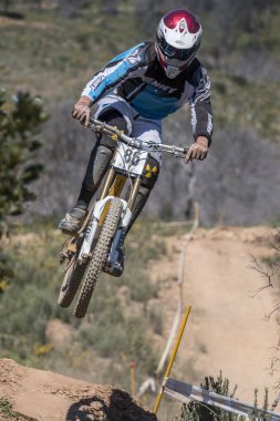 yokuş aşağı rekabet