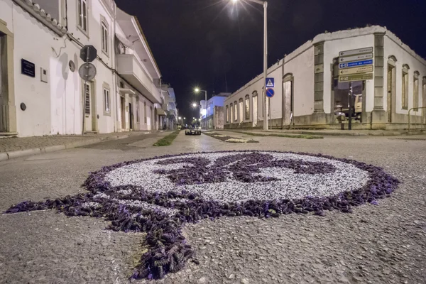 Procesión religiosa tradicional de las antorchas de flores — Foto de Stock