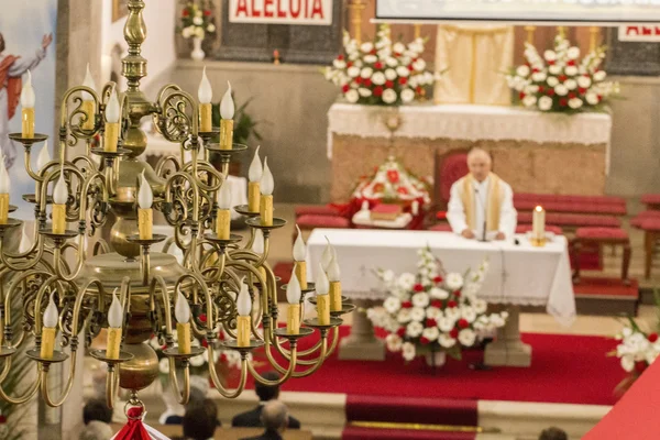 Traditionele religieuze processie van de fakkels van de bloem — Stockfoto