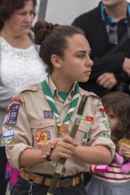 Çiçek meşaleler geleneksel dini geçit