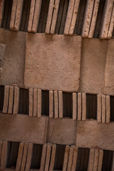 Forno de fábrica para cozinhar tijolos de lama — Fotografia de Stock