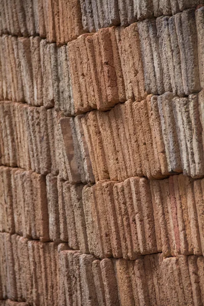 Stapel van traditionele modder bakstenen productie — Stockfoto