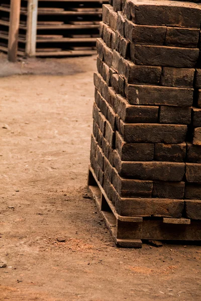 Traditional mud bricks production — Stock Photo, Image