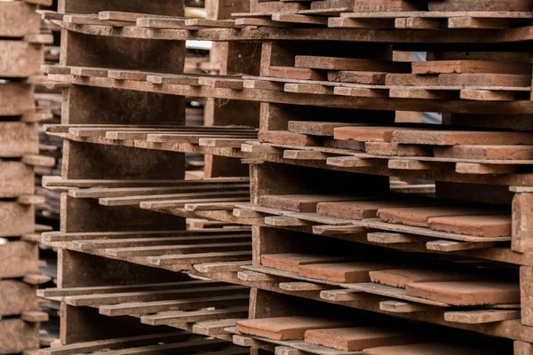 Traditionella lera produktion tegelbruk. — Stockfoto