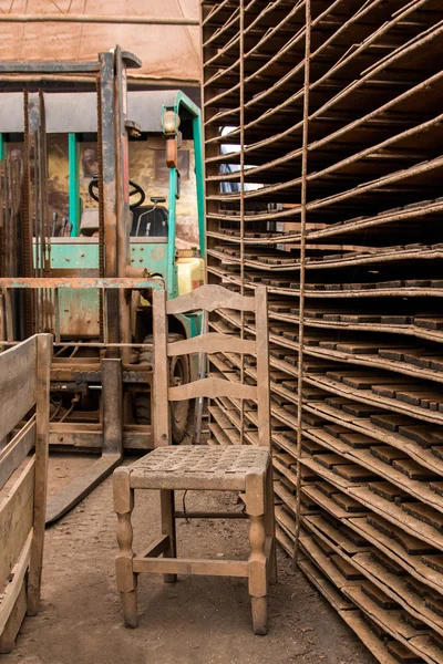 Fábrica tradicional de producción de ladrillo de barro . — Foto de Stock