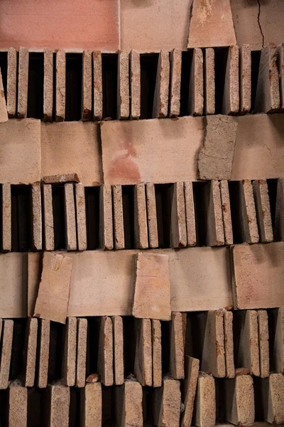 Fábrica tradicional de producción de ladrillo de barro . — Foto de Stock