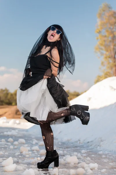 Menina em roupas góticas — Fotografia de Stock