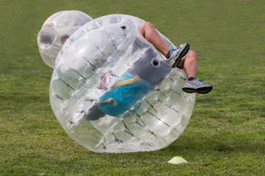 kabarcık futbol topu oyunu