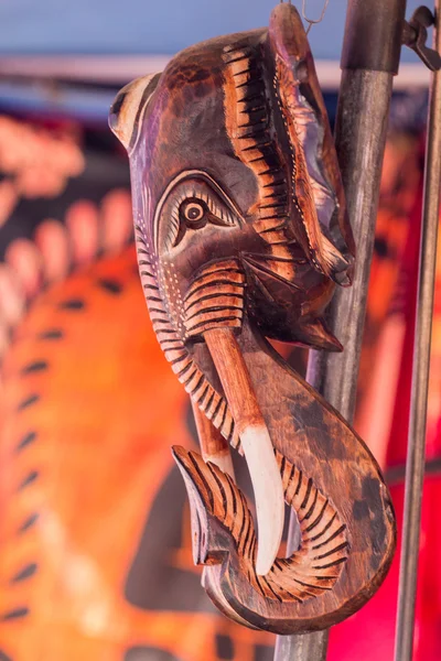 Afrikansk elefant snidade i trä — Stockfoto