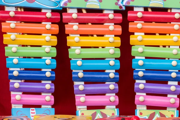 Colorido instrumento musical xilófono —  Fotos de Stock