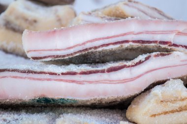 Portekizce siyah domuz dan tuzlanmış domuz pastırması