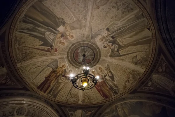 Intérieur de la célèbre abbaye bénédictine de Montserrat — Photo