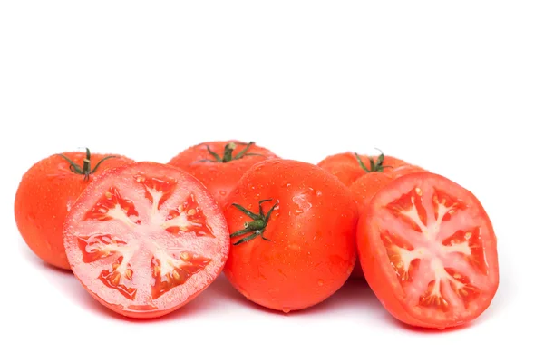 Tomates rojos con gotitas de agua —  Fotos de Stock