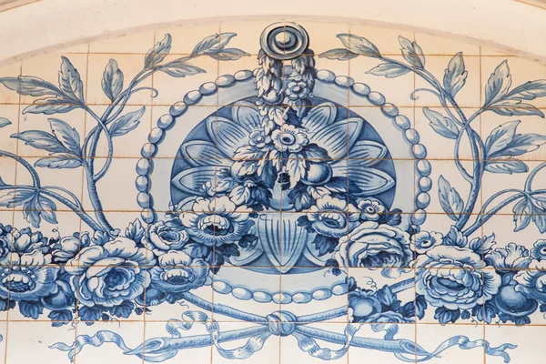 Beautiful artwork of the portuguese azulejo ceramic — Stock Photo, Image