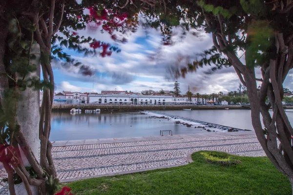 Malebné město Tavira, Portugalsko — Stock fotografie