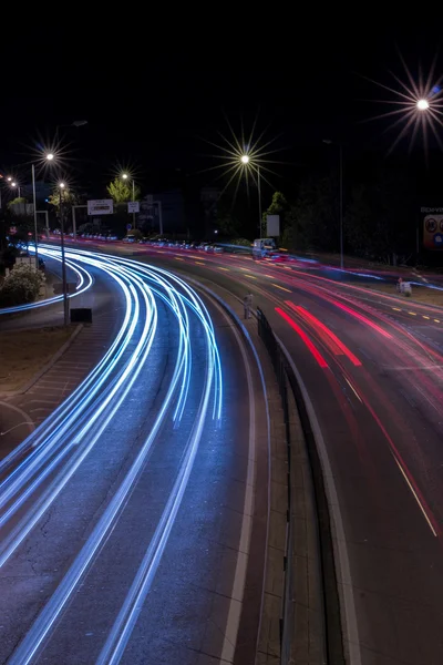 Auto streak verlichting 's nachts — Stockfoto