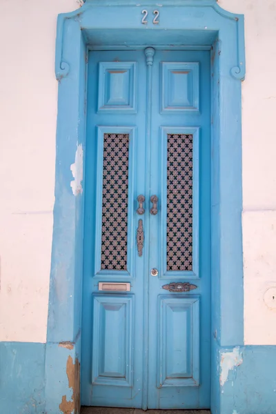 古い青い木製のドア — ストック写真