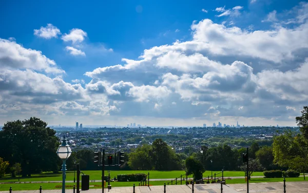 Mesafeden şehir gökdelenler