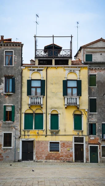 Edificio antiguo — Foto de Stock