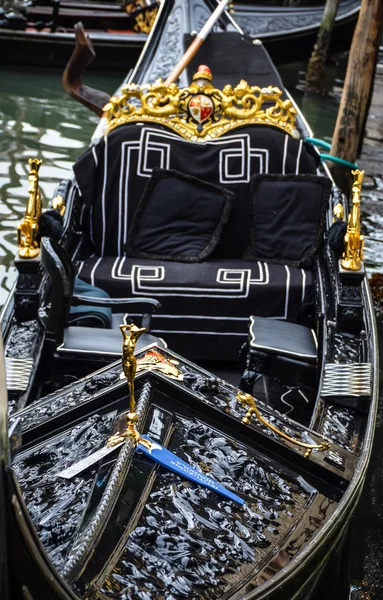 Venetian gondola — Stock Photo, Image