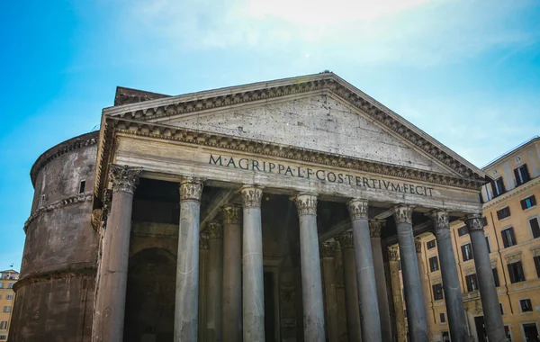 Great ancient building Pantheon — Stock Photo, Image