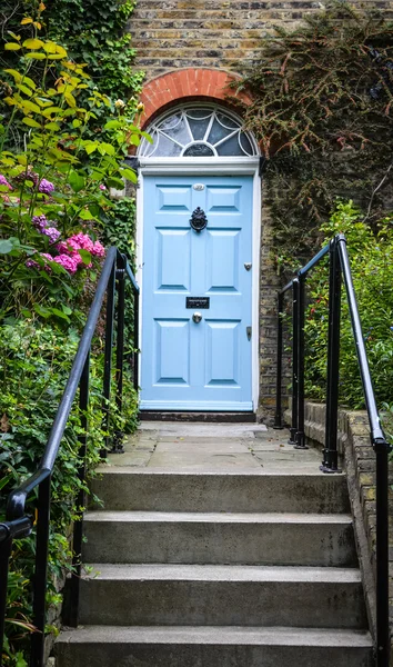 Colorful door in Hampsetad — Stock Photo, Image