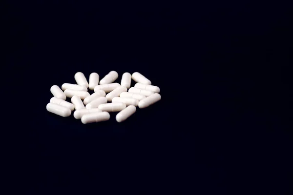 White Pills Black Background Medicines Vitamins Medical Concept Free Space — Stock Photo, Image